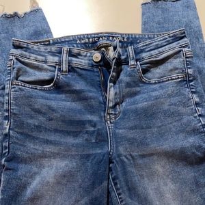 American Eagle Hi-Rise Skinny Jegging